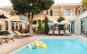 Maison Des Ambassadeurs, A Small Luxury Hotels